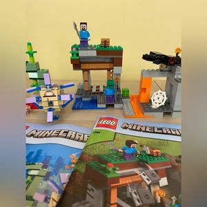 Minecraft lego. 3 Sets plus two printed face. Coral reef. guardian battle